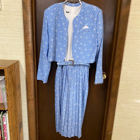 Leslie Fay Dresses & Skirts - Vintage Leslie Fay Dress with Jacket